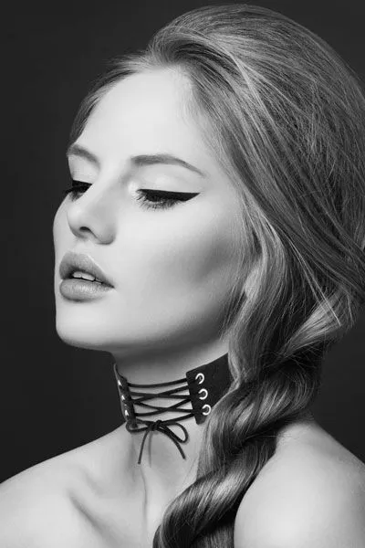 Чокер зі шнурівкою Bijoux Pour Toi LACET, чорний