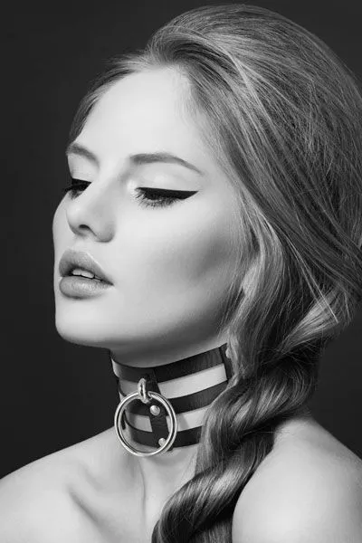 Чокер потрійний Bijoux Pour Toi FETISH з кільцем для повідця, чорний