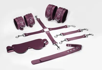 Набір Feral Feelings BDSM Kit 5 Burgundy: наручники, поножі, хрестовина, маска, паддл