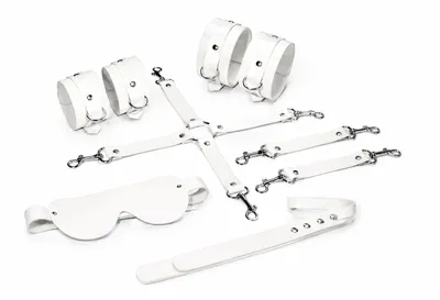 Набір Feral Feelings BDSM Kit 5 White: наручники, поножі, хрестовина, маска, паддл